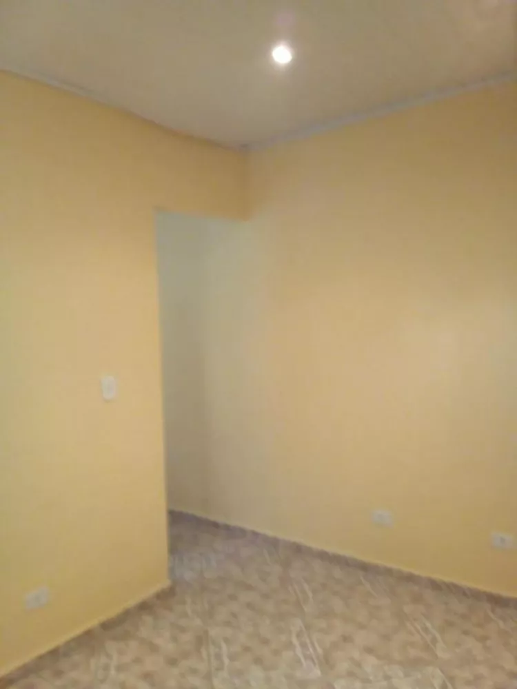 Casa à venda com 2 quartos, 95m² - Foto 2