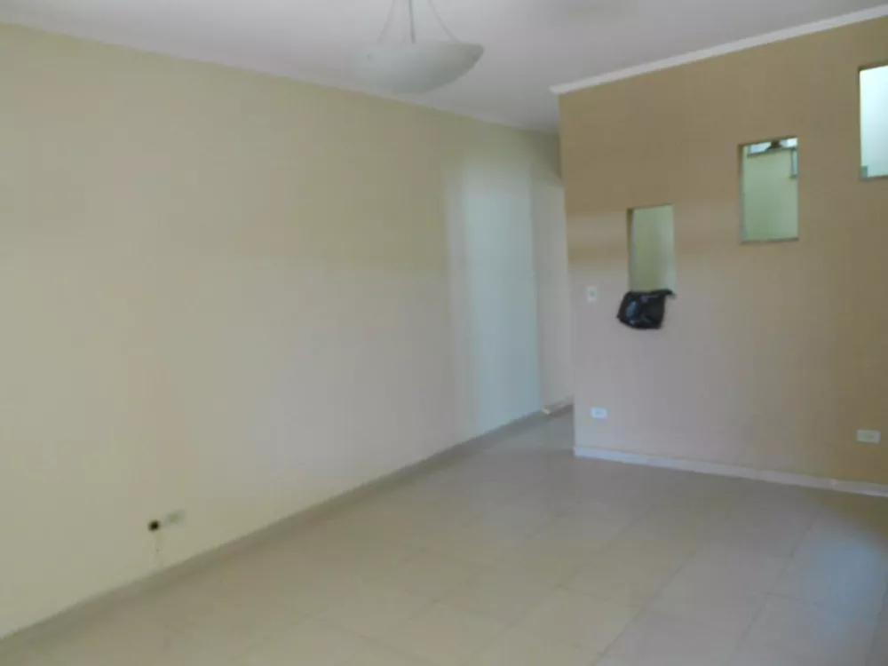 Sobrado à venda com 3 quartos, 130m² - Foto 4