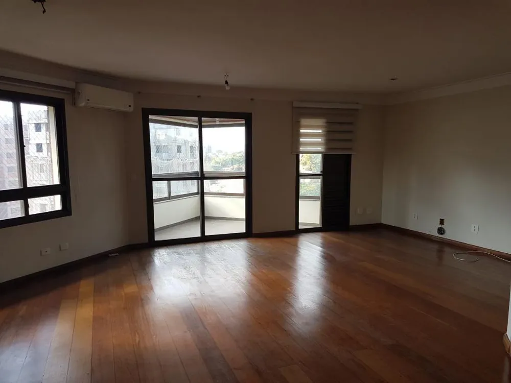 Apartamento, 3 quartos, 161 m² - Foto 2