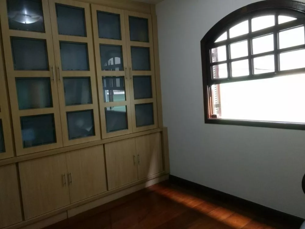 Sobrado à venda com 6 quartos, 515m² - Foto 15