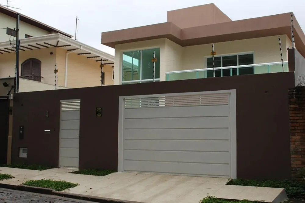Sobrado, 3 quartos, 220 m² - Foto 1