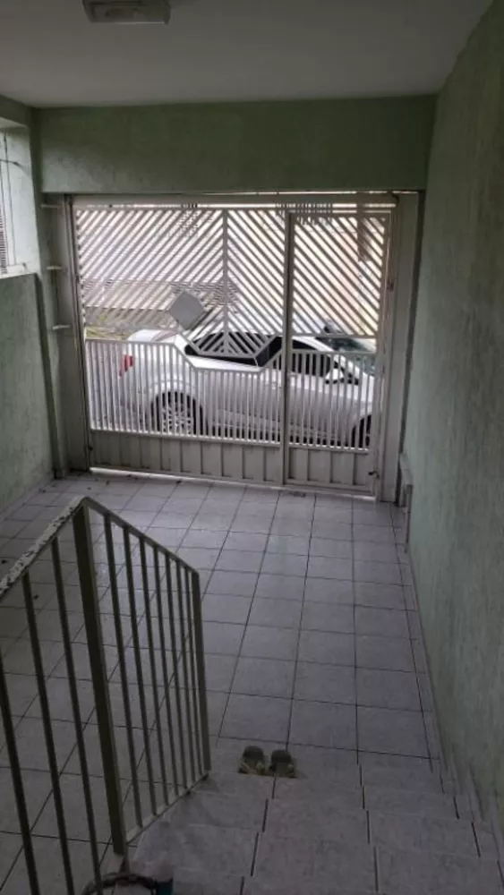 Sobrado à venda com 3 quartos, 150m² - Foto 2