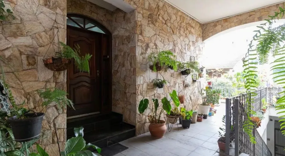 Sobrado, 3 quartos, 320 m² - Foto 1