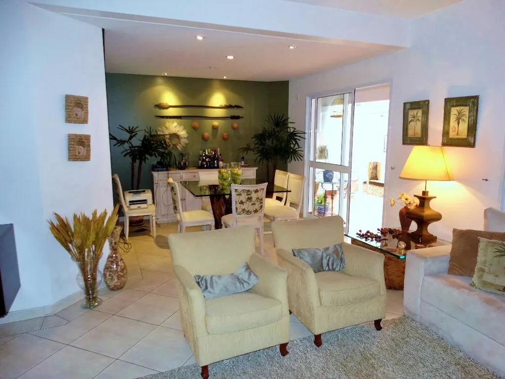 Sobrado, 3 quartos, 240 m² - Foto 1