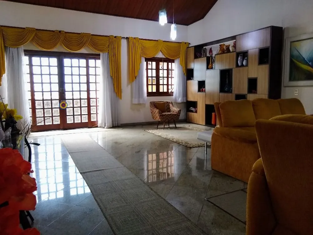 Sobrado, 4 quartos, 319 m² - Foto 1