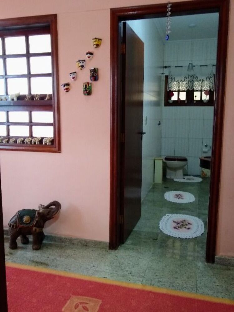 Sobrado, 4 quartos, 319 m² - Foto 1
