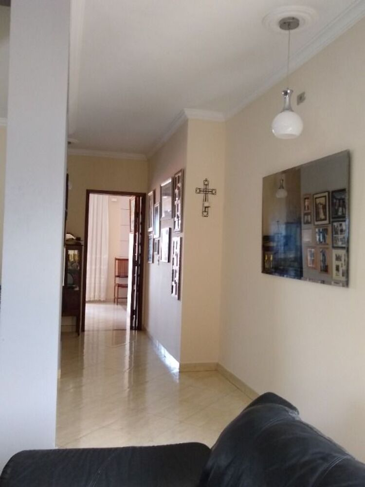 Sobrado, 3 quartos, 350 m² - Foto 1