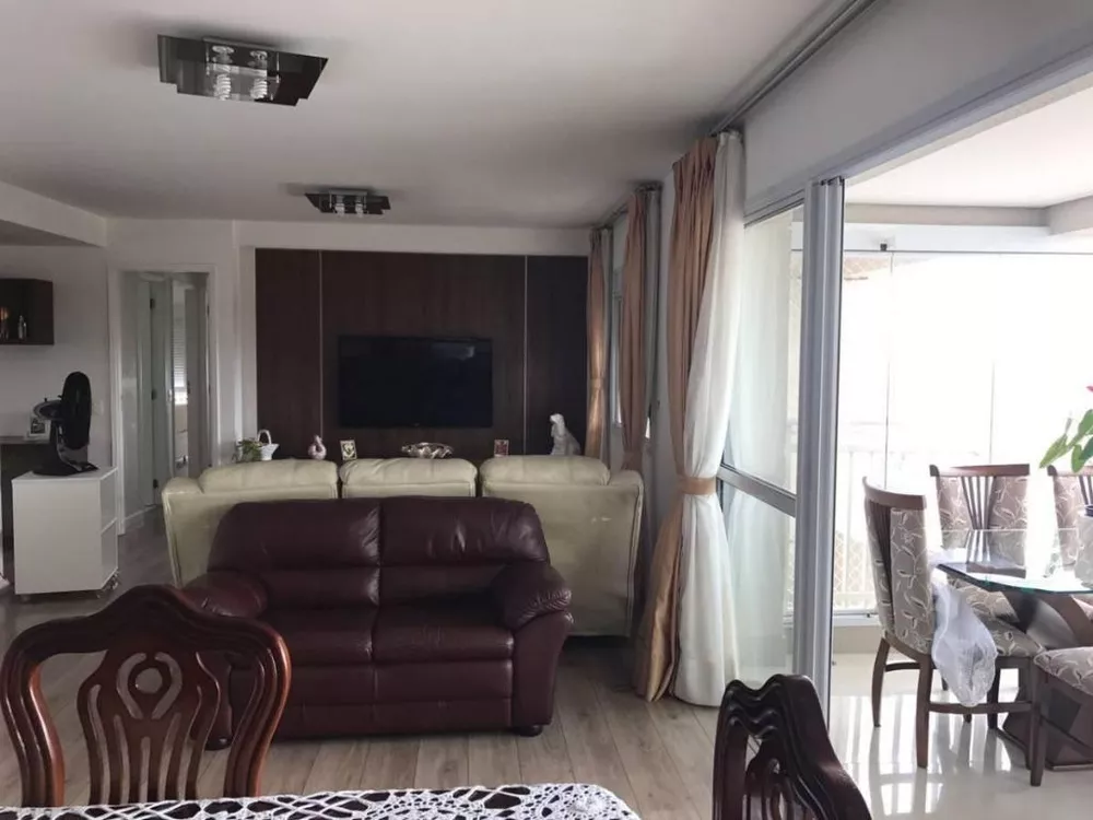 Apartamento à venda com 3 quartos, 134m² - Foto 3