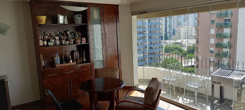 Apartamento, 4 quartos, 220 m² - Foto 1