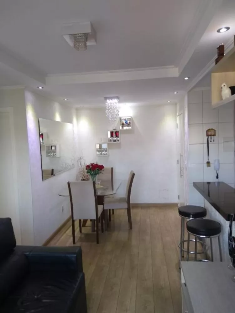 Apartamento à venda com 2 quartos, 45m² - Foto 1