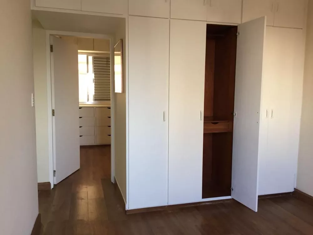 Apartamento à venda com 3 quartos, 97m² - Foto 9