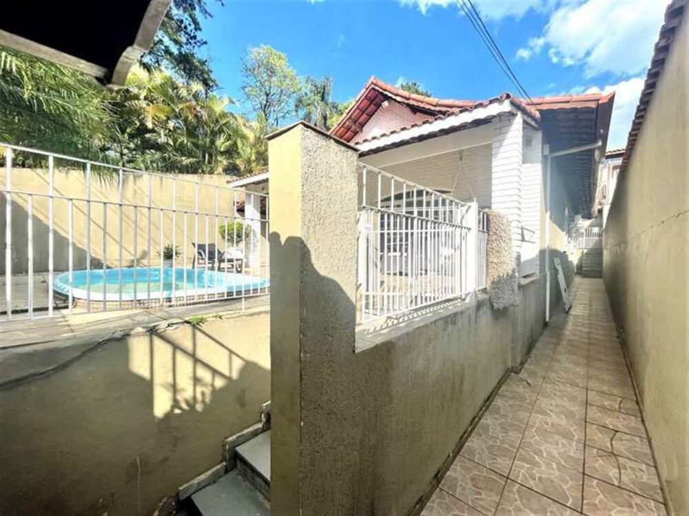 Casa, 3 quartos, 131 m² - Foto 1