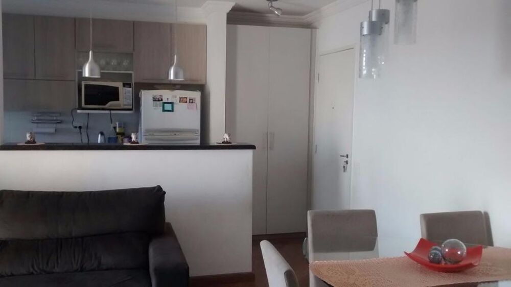 Apartamento à venda com 2 quartos, 64m² - Foto 2