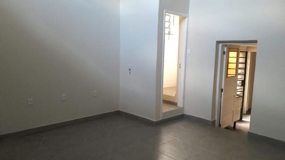 Casa, 6 quartos, 280 m² - Foto 2