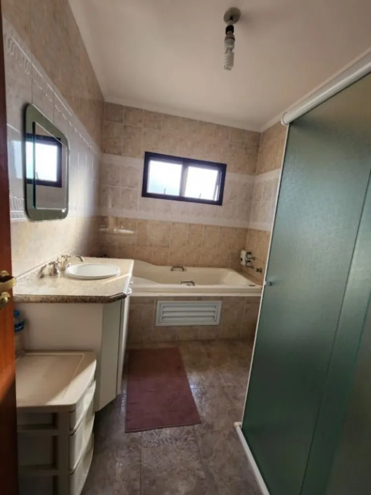 Sobrado, 4 quartos, 310 m² - Foto 1