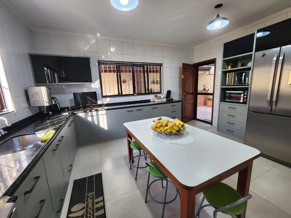 Sobrado, 4 quartos, 310 m² - Foto 6