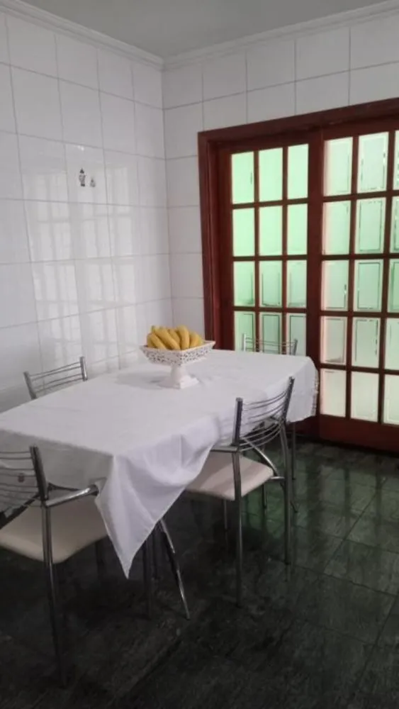 Sobrado, 3 quartos, 240 m² - Foto 1