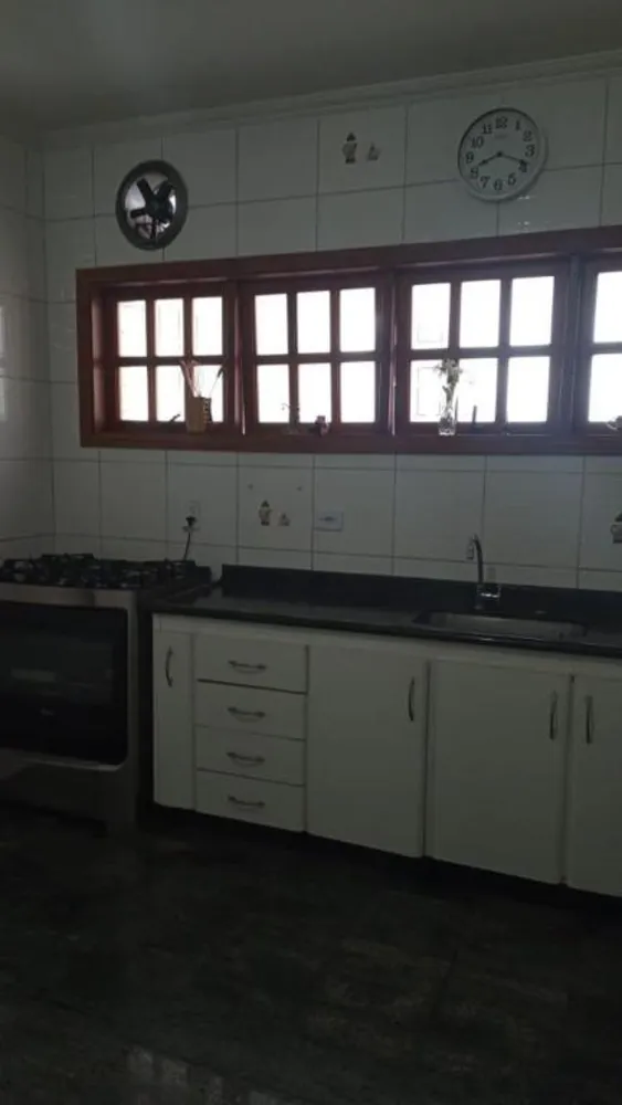 Sobrado, 3 quartos, 240 m² - Foto 2