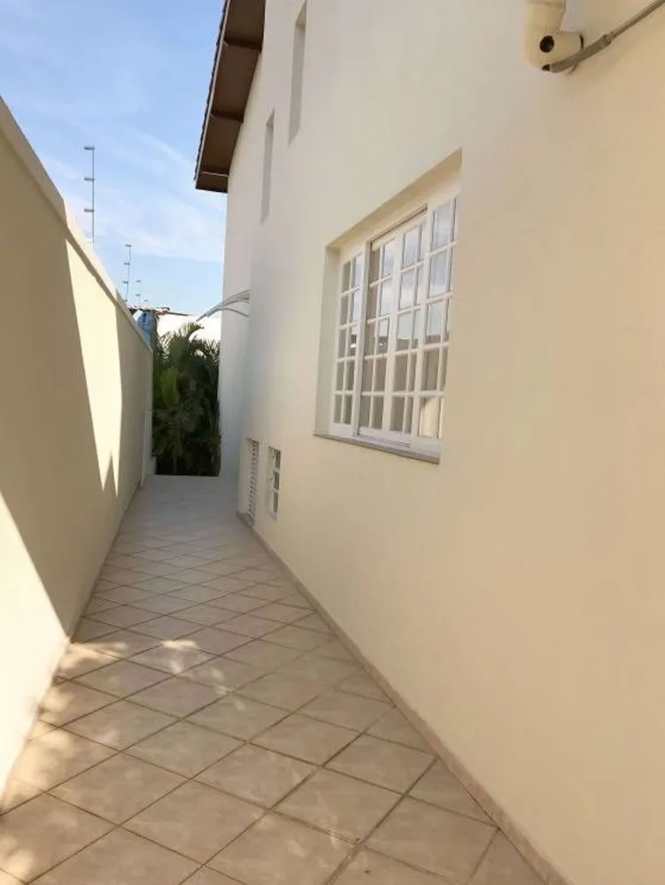 Sobrado, 3 quartos, 231 m² - Foto 2