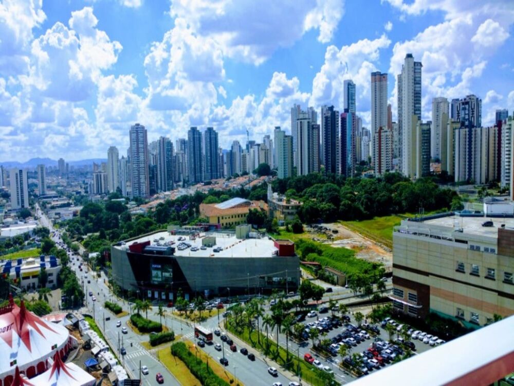 Apartamento à venda e aluguel com 1 quarto, 55m² - Foto 1