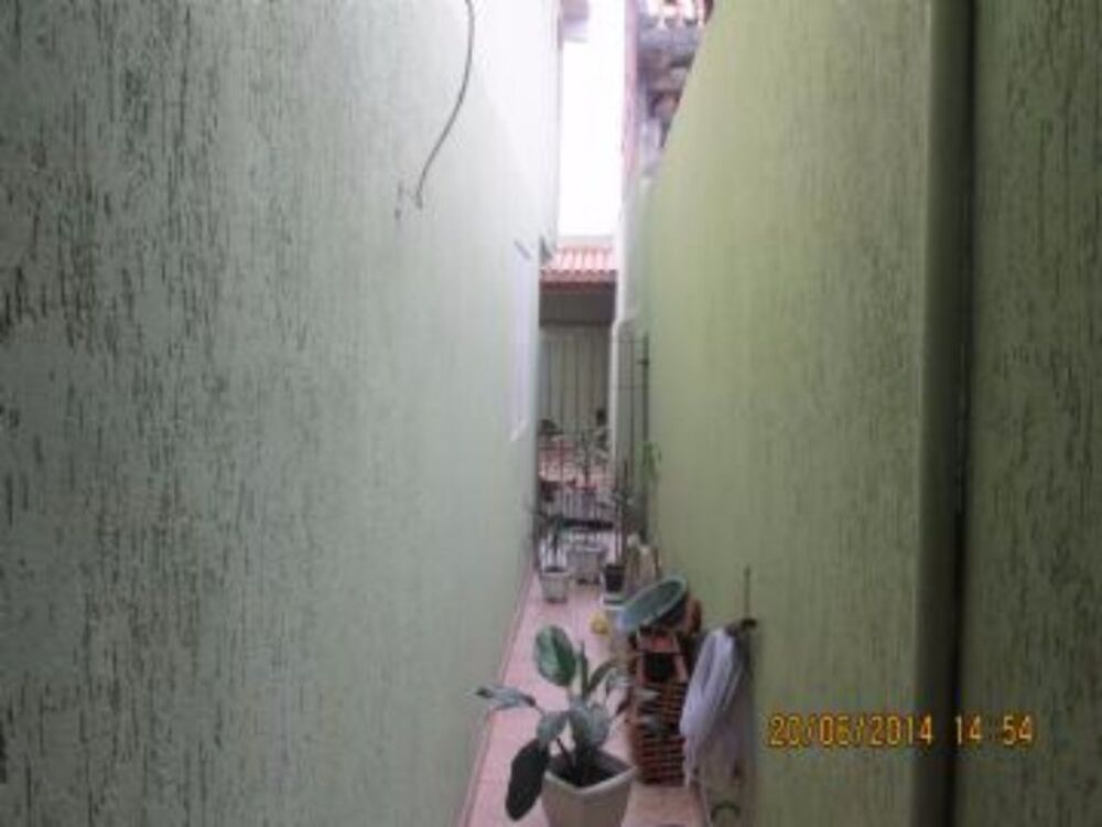 Casa à venda com 4 quartos, 150m² - Foto 1
