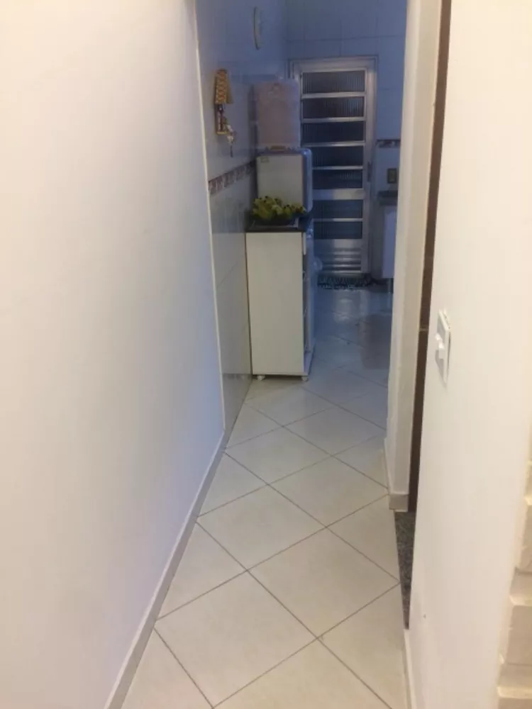 Casa à venda com 2 quartos, 230m² - Foto 6