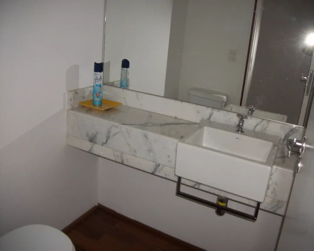 Apartamento para alugar com 1 quarto, 75m² - Foto 2