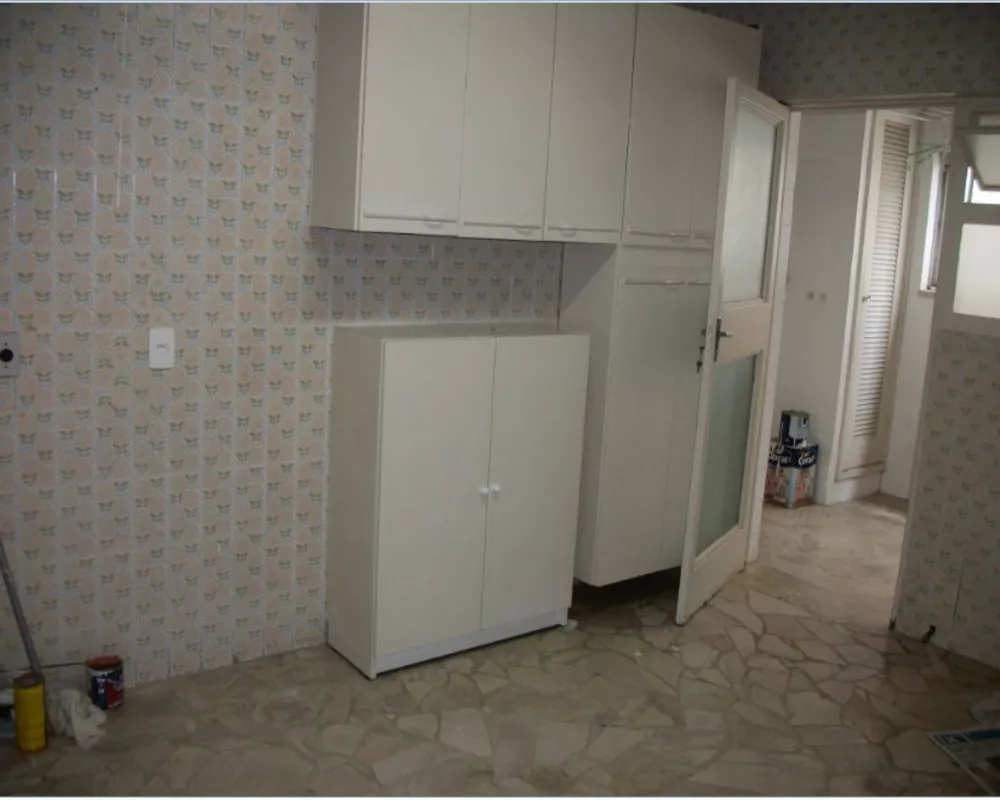 Apartamento à venda com 3 quartos, 140m² - Foto 3