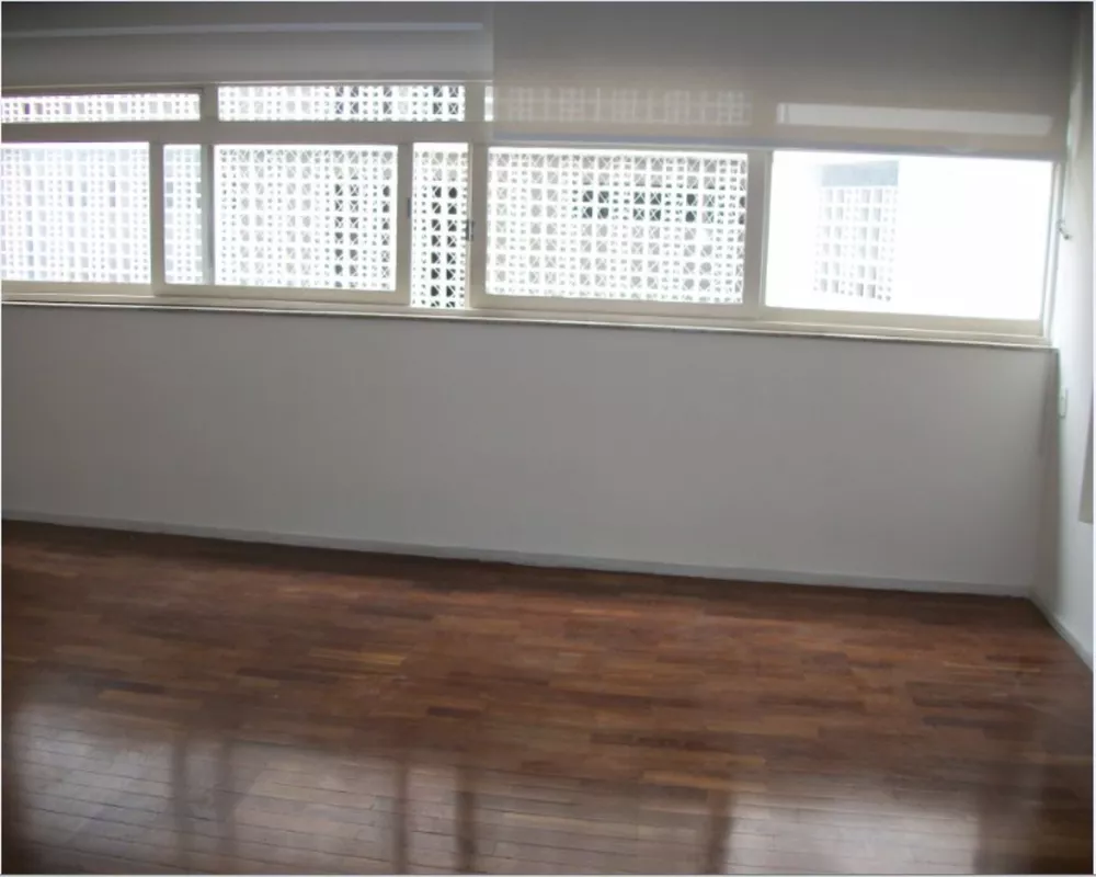 Apartamento à venda com 3 quartos, 140m² - Foto 1