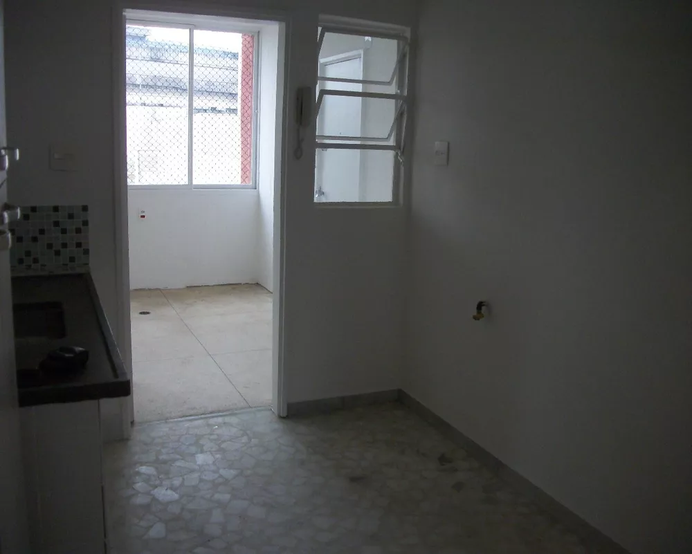 Apartamento para alugar com 3 quartos, 135m² - Foto 7