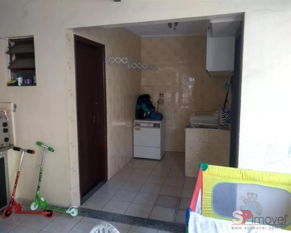 Sobrado à venda com 3 quartos, 200m² - Foto 3