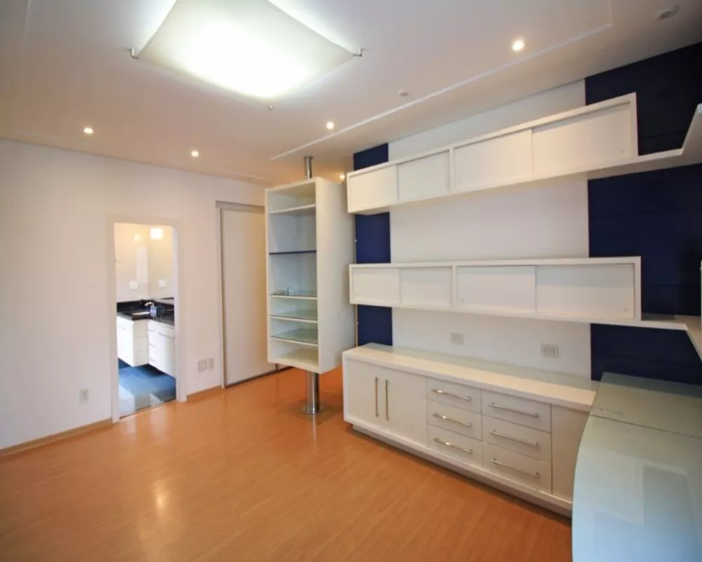 Apartamento à venda com 4 quartos, 307m² - Foto 2