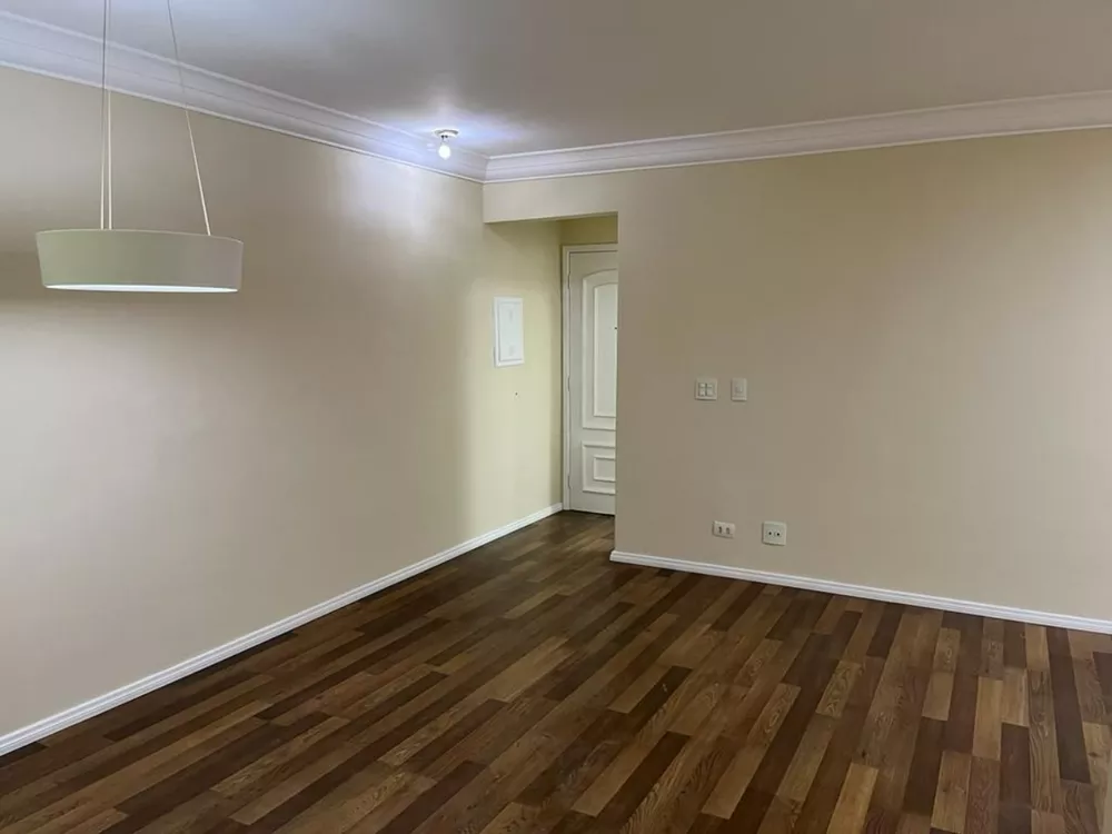 Apartamento à venda com 3 quartos, 104m² - Foto 2