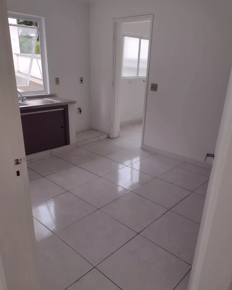 Apartamento para alugar com 3 quartos, 157m² - Foto 7