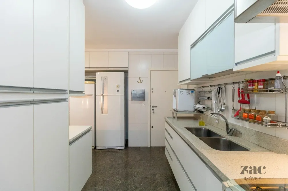 Apartamento, 3 quartos, 140 m² - Foto 11