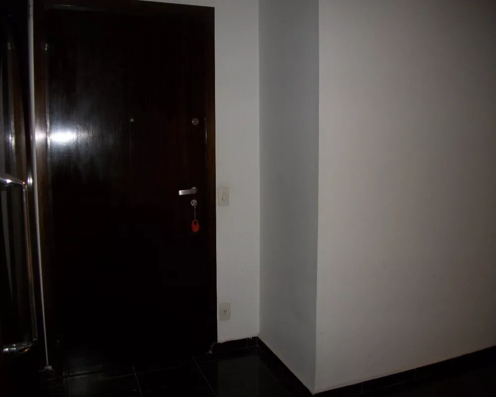 Apartamento para alugar com 3 quartos, 142m² - Foto 2