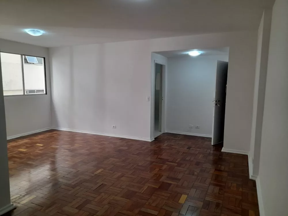 Apartamento para alugar com 2 quartos, 70m² - Foto 4