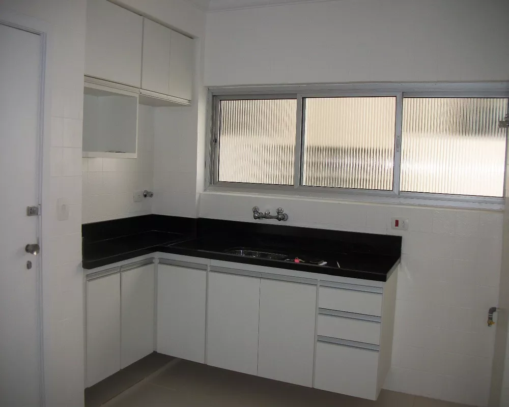 Apartamento para alugar com 3 quartos, 115m² - Foto 1