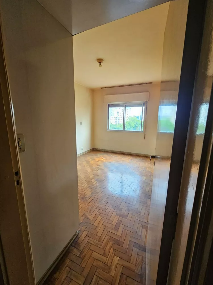 Apartamento à venda com 2 quartos, 70m² - Foto 1