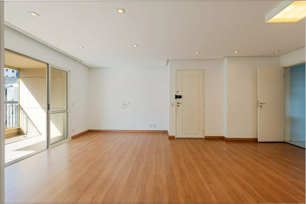 Apartamento para alugar com 3 quartos, 140m² - Foto 2