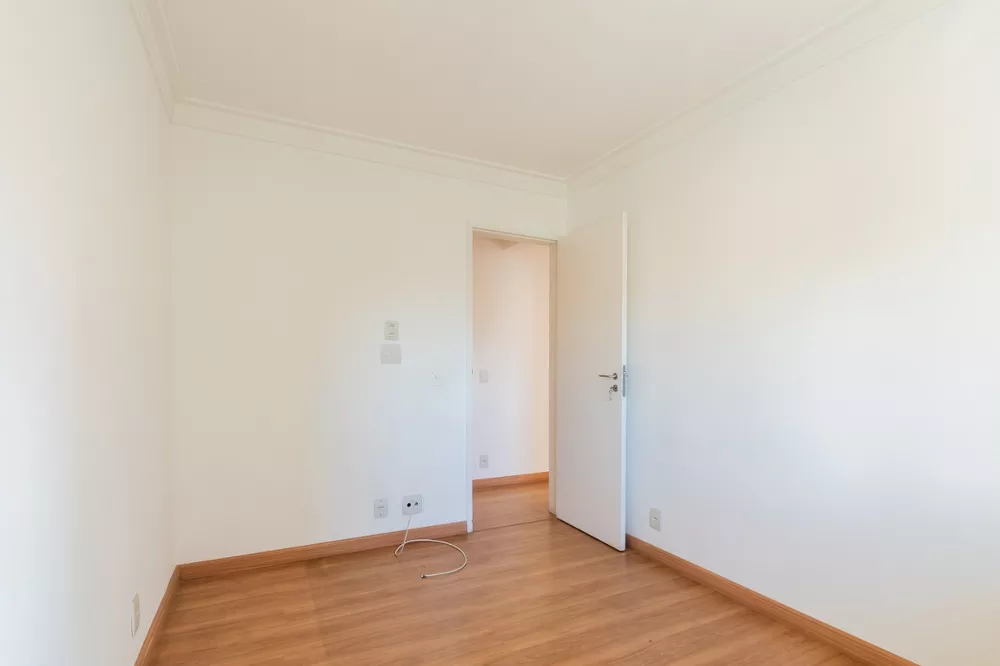 Apartamento para alugar com 3 quartos, 140m² - Foto 12