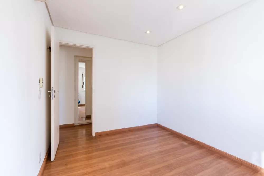 Apartamento para alugar com 3 quartos, 140m² - Foto 16