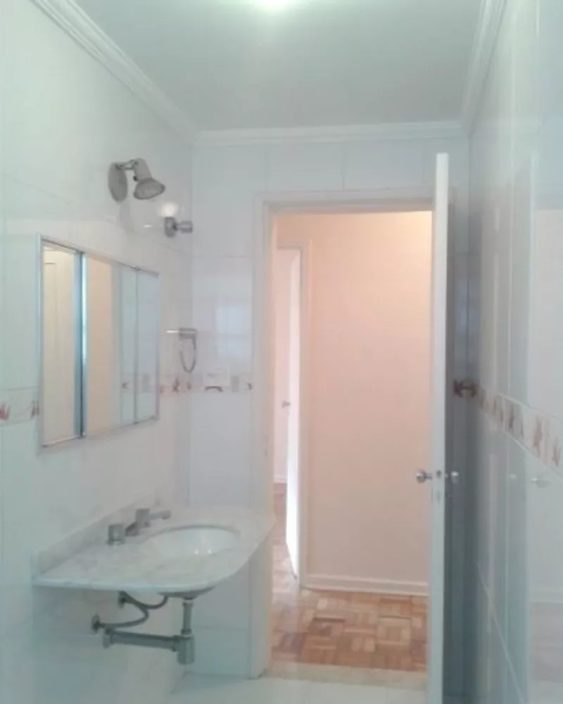 Apartamento para alugar com 3 quartos, 170m² - Foto 3