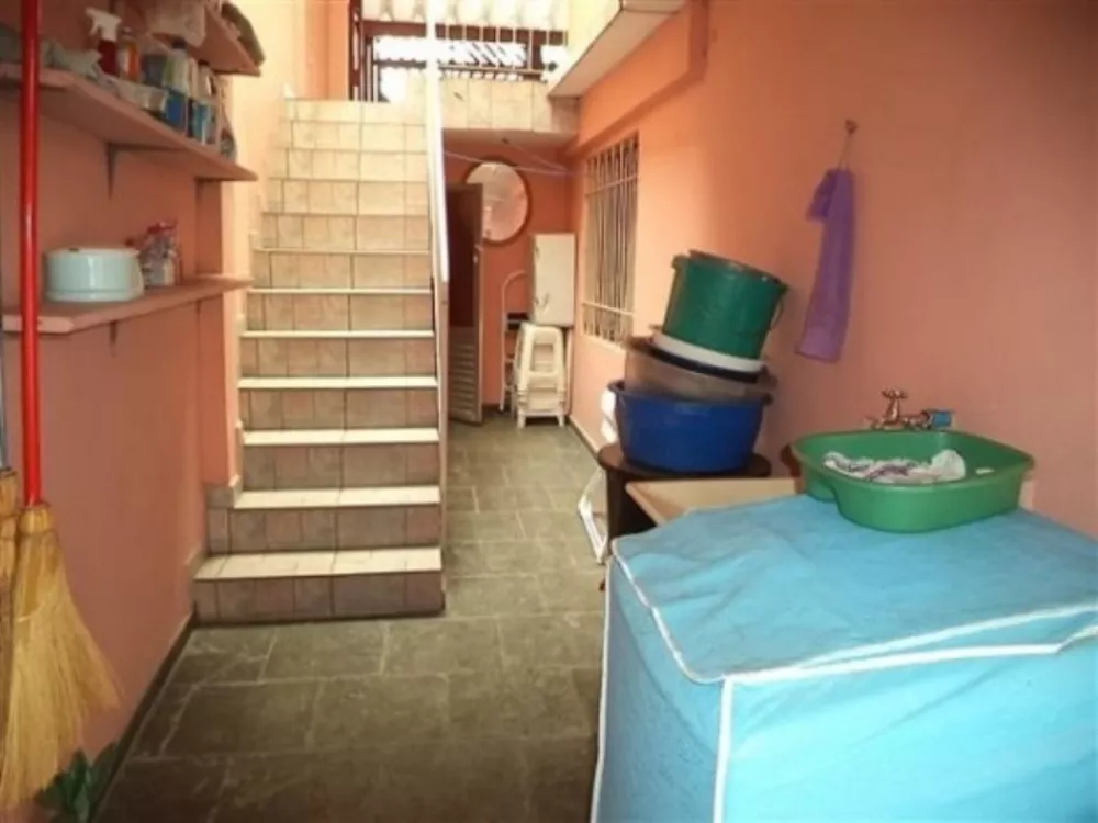 Sobrado à venda com 3 quartos, 143m² - Foto 2