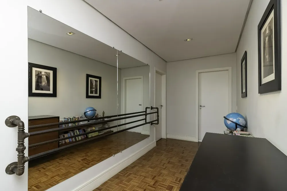 Apartamento, 3 quartos, 238 m² - Foto 2