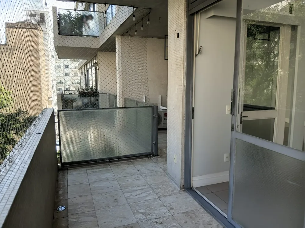 Apartamento, 3 quartos, 200 m² - Foto 2