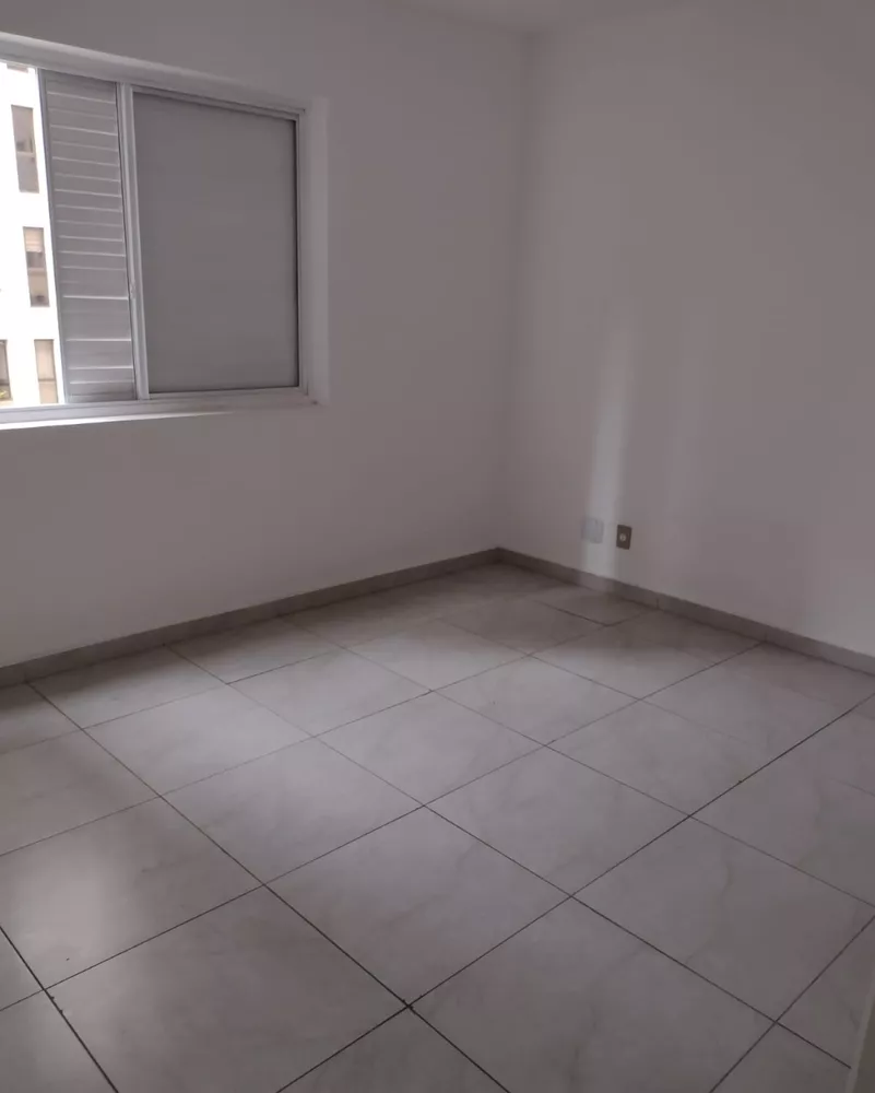 Apartamento para alugar com 3 quartos, 157m² - Foto 3