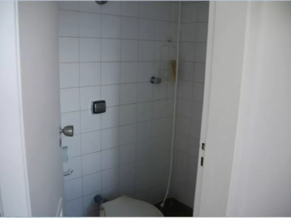 Apartamento para alugar com 3 quartos, 130m² - Foto 6