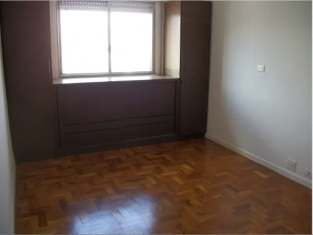 Apartamento para alugar com 3 quartos, 130m² - Foto 3