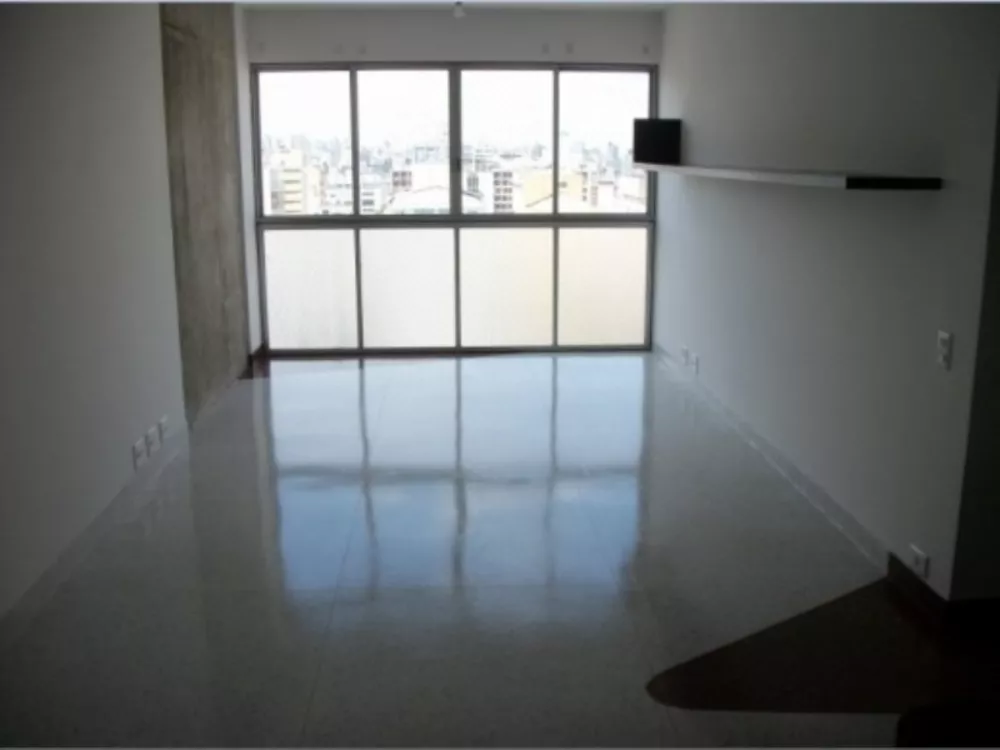 Apartamento para alugar com 3 quartos, 130m² - Foto 2